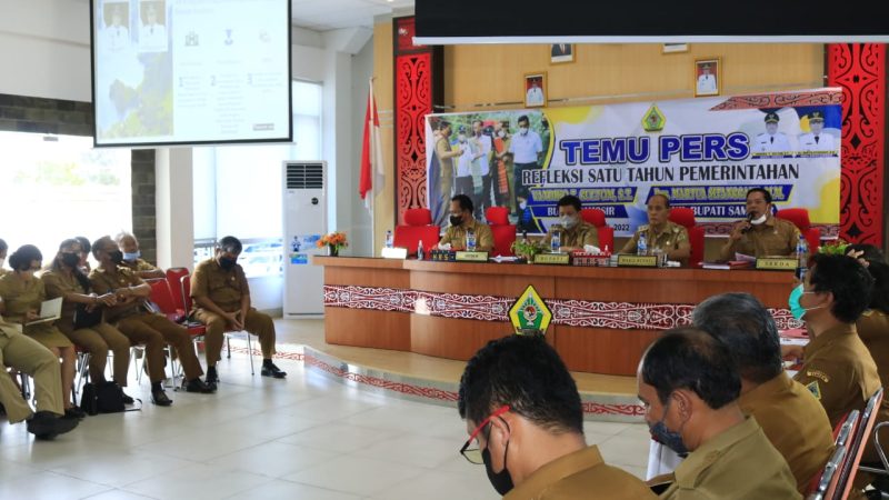Refleksi Satu Tahun Pemerintahan Vandiko T.Gultom dan Martua Sitanggang,MM