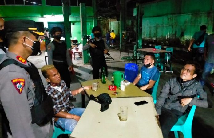 Polrestabes Medan Gerebek Cafe Bintang Cosmos