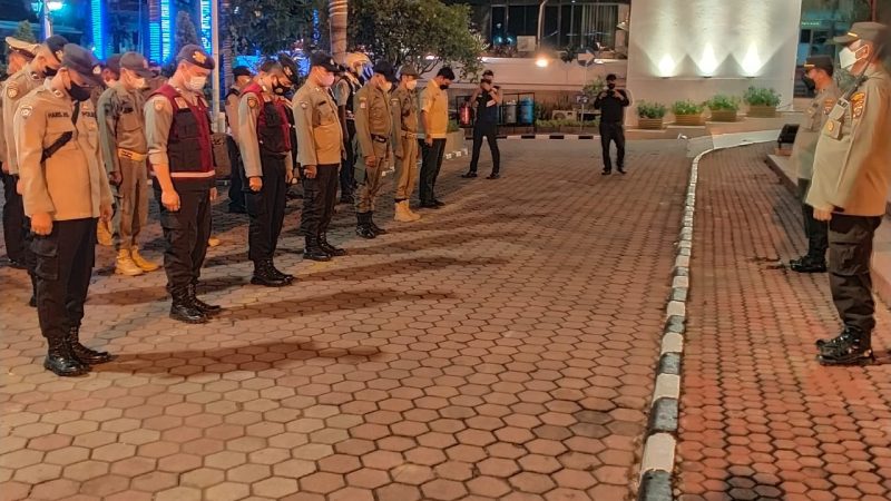 Tim Gabungan Gelar Ops Yustisi di Jajanan Malam