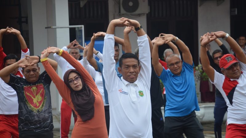 Jajaran PUD Pasar Penuh Semangat Latihan Senam Kolaborasi Medan