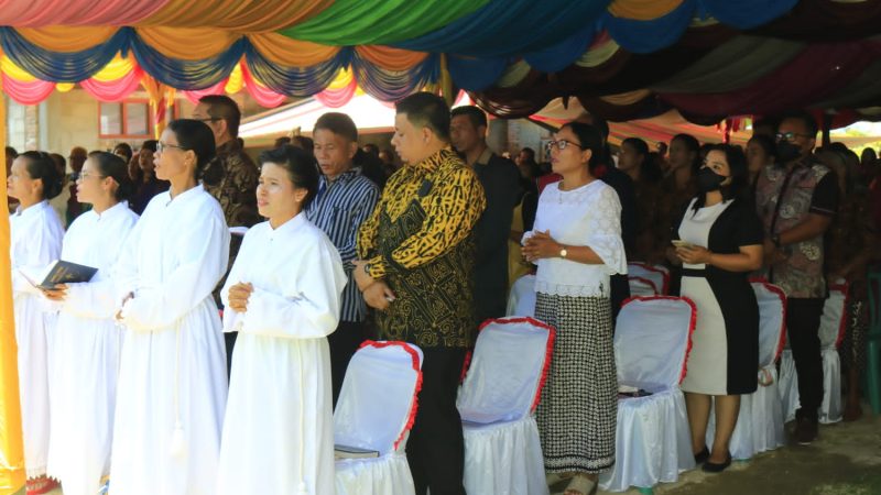 Bupati Samosir Hadiri Perayaan Syukuran Yubileum 75 Tahun Gereja Katholik Sitamiang