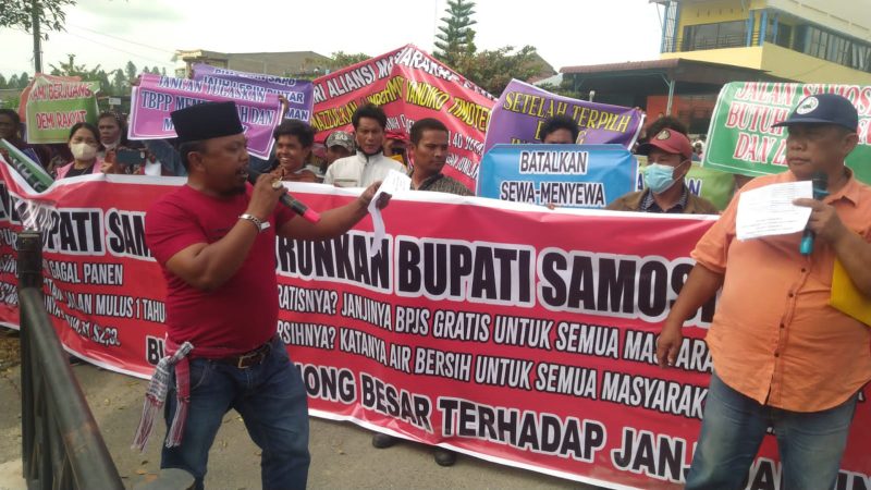 “Lain Di Bibir Lain Di Hati”, Aliansi Masyarakat Samosir Peduli Kabupaten Samosir,Menuntut Janji Bupati Samosir