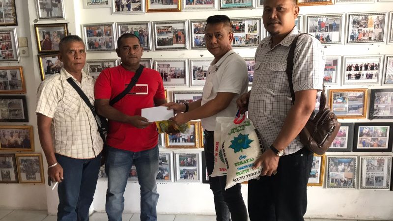 Ipuh Warga Menteng 7 Meninggal Dunia, Ketua Pewarta Berikan Uang Santunan dan Sembako