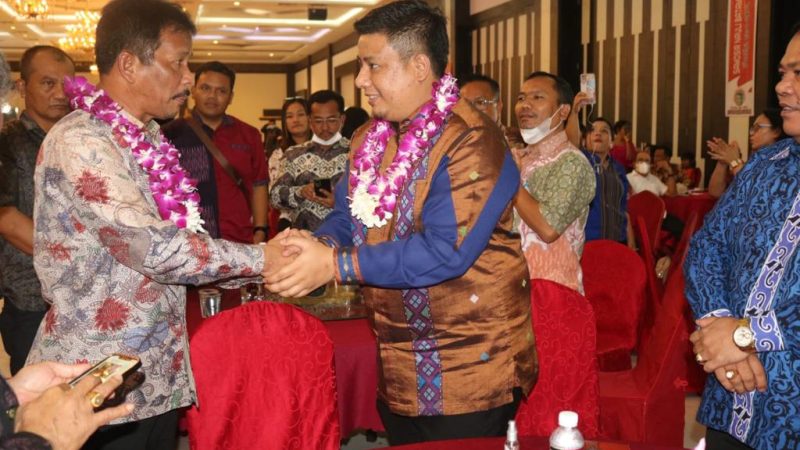 Bupati Samosir Bersama Walikota Batam Hadiri Pelantikan Pengurus Samosir Nauli Batam
