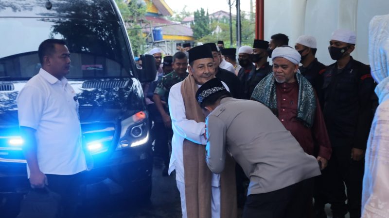 Kapolda Sumut Sambut Hangat Habib Luthfi