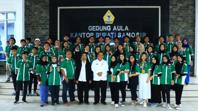 152 Mahasiswa USU Lakukan KKNT di Samosir.
