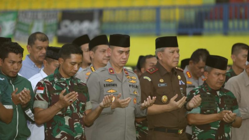 Kapolrestabes Medan Hadiri Shalat Gaib dan Doa Bersama Bagi Korban Tragedi Kanjuruhan