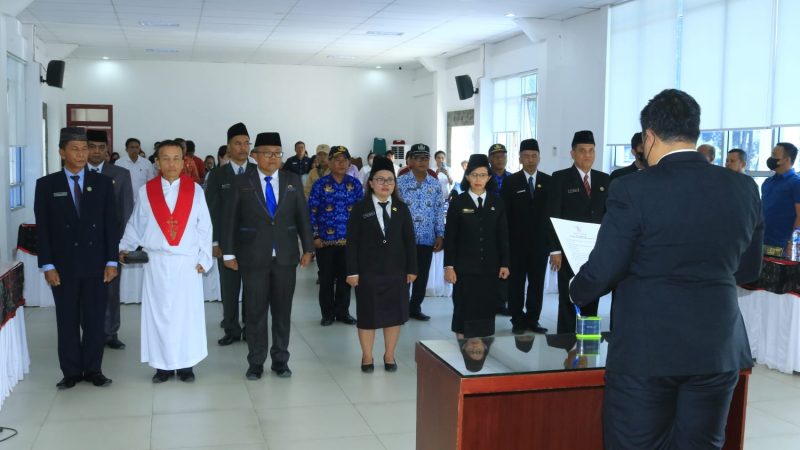 Bupati Samosir Lantik Pejabat Pimpinan Tinggi Pratama Dan Administrator