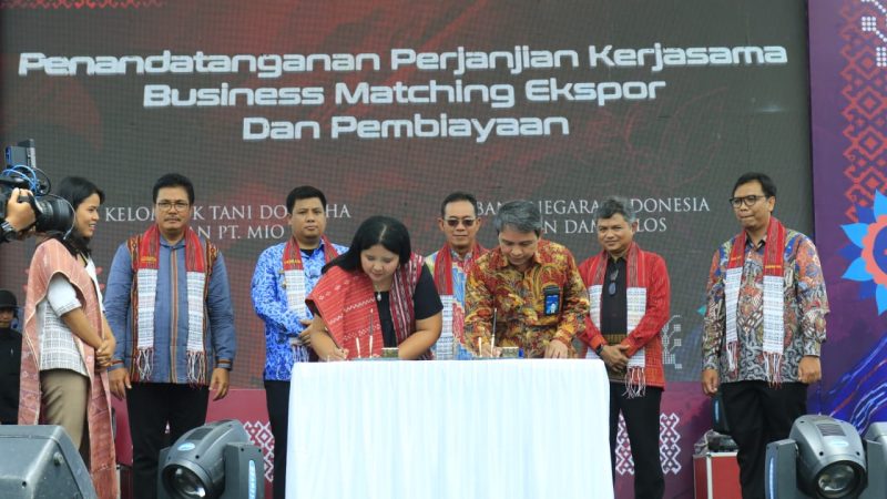 Bupati Hadiri AcaraToba Joujou Festival 2022 Dorong Pemulihan Ekonomi dan Promosi Perdagangan Nasional.