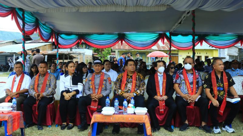 Pemuda dan Pelajar Hadiri KKR Akbar Se-Kabupaten Samosir.