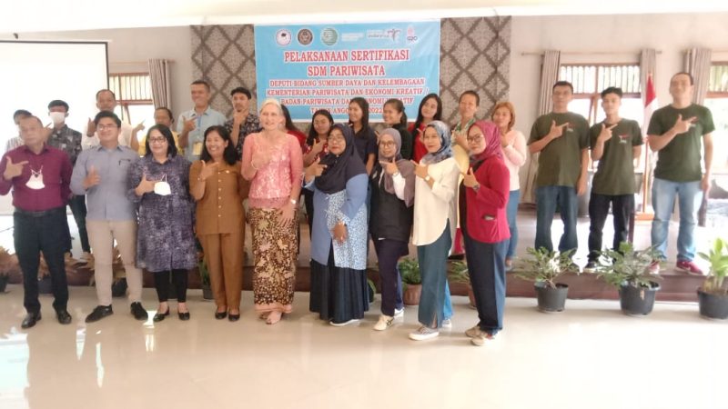 Kementerian Pariwisata dan Ekonomi Kreatif Gelar Sertifikasi SDM Pariwisata di Samosir
