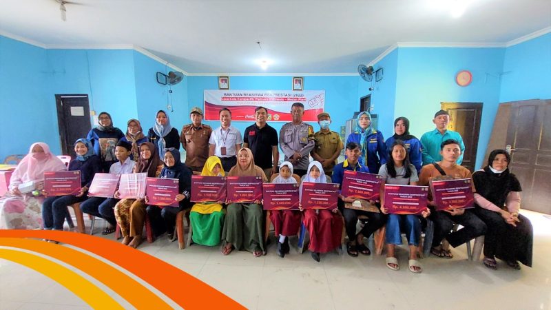 Dukung Peningkatan Motivasi Belajar CCEP Indonesia Serahkan Beasiswa Berprestasi kepada Pelajar dan Mahasiswa