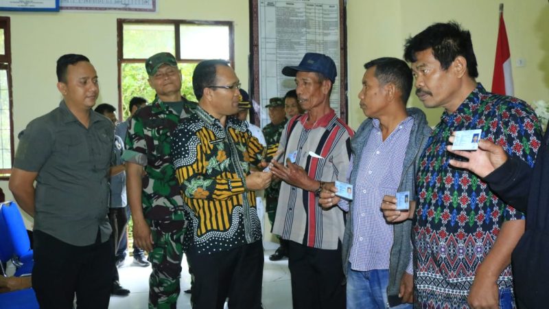 Pemkab Samosir Salurkan Bantuan Sosial Dampak Inflasi Kenaikan BBM