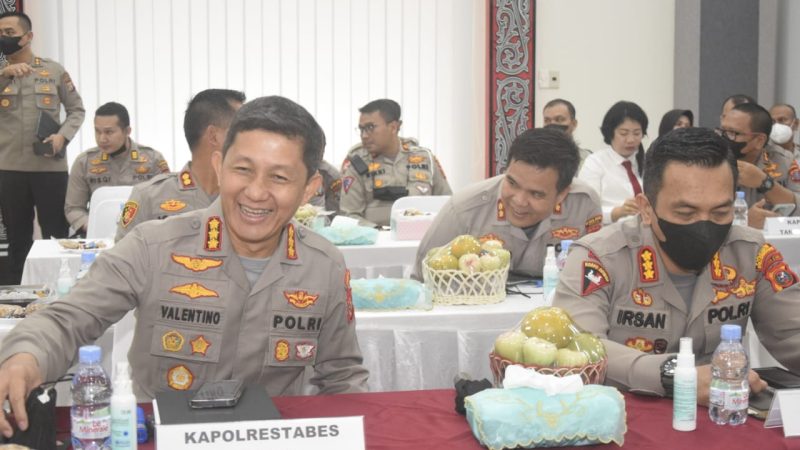 Kapolrestabes Medan Hadiri Rapat Kerja Pengamanan Natal dan Tahun Baru 2023 di Polda Sumut