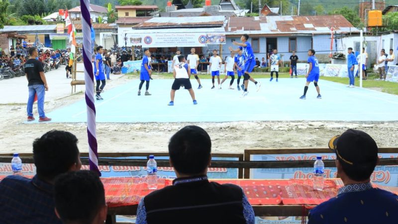 Bupati Samosir Saksikan Laga Final Turnamen Voli “Parkarejo Cup”.