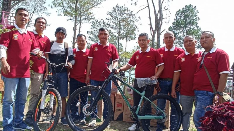 Ketua Pewarta Serahkan Hadiah Lucky Draw HUT ke-6 Pewarta.co kepada Para Pemenang