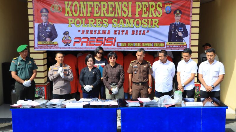 Konferensi Pers Polres Samosir, Tangkap Pelaku Penyalahgunaan Narkoba dan Pelaku Cabul