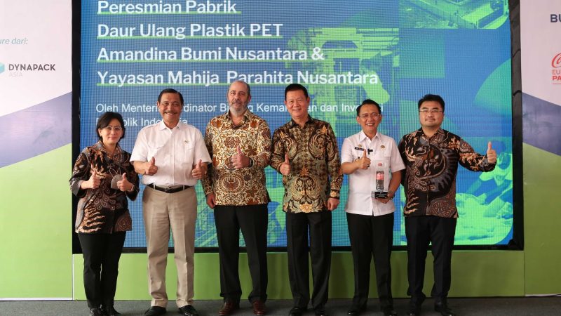 Coca Cola EPI dan Dynapack Asia Memungkinkan Sirkulasi Lokal untuk Botol Plastik dengan Pendirian Fasilitas Daur Ulang PET, Amandina Bumi Nusantara dan Yayasan Mahija Parahita Nusantara