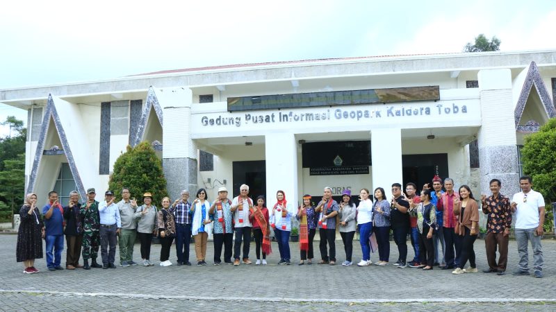 Tim Pra Revalidasi Toba Caldera UGG ke Samosir, Tinjau Kawasan Geosite Kaldera Toba