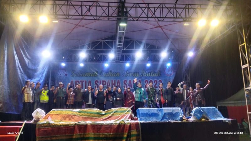 Bupati Samosir Hadiri Puncak Perayaan Tahun Baru Batak “Artia Sipaha Sada” 2023.