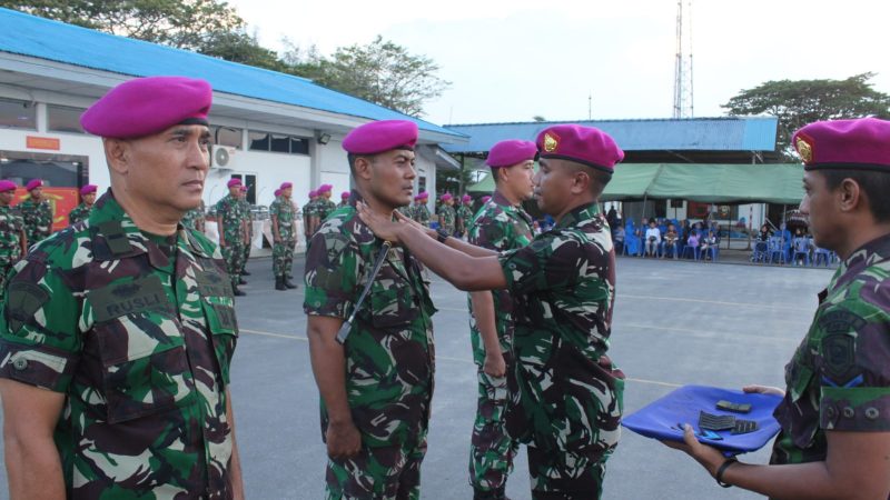 Danyonmarhanlan I Pimpin Upacara Kenaikan Pangkat Prajurit Periode 1