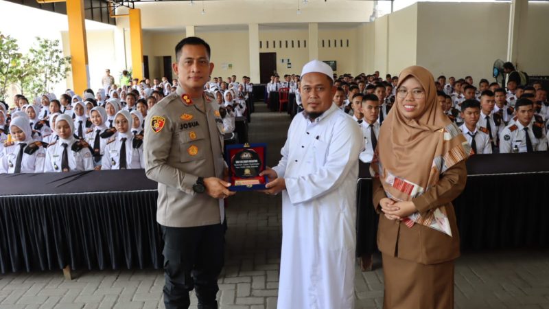 Kapolres Pelabuhan Belawan Pimpin Sosialisasi Penerimaan Polri Ke SMA Plus Sedayu Nusantara