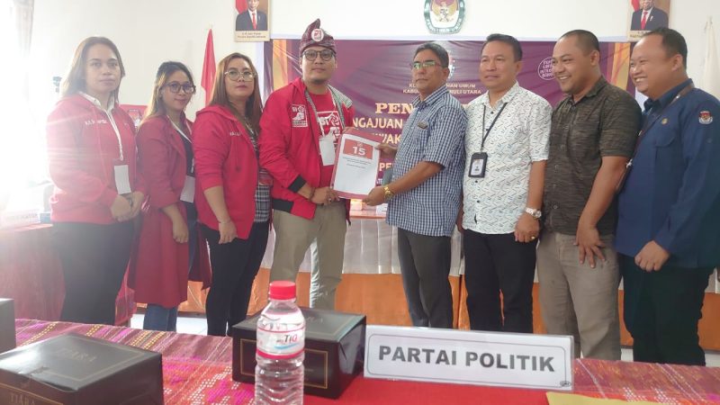 Resmi Daftarkan Bacalegnya, DPD PSI Taput B15A Awasi Anggaran Kabupaten