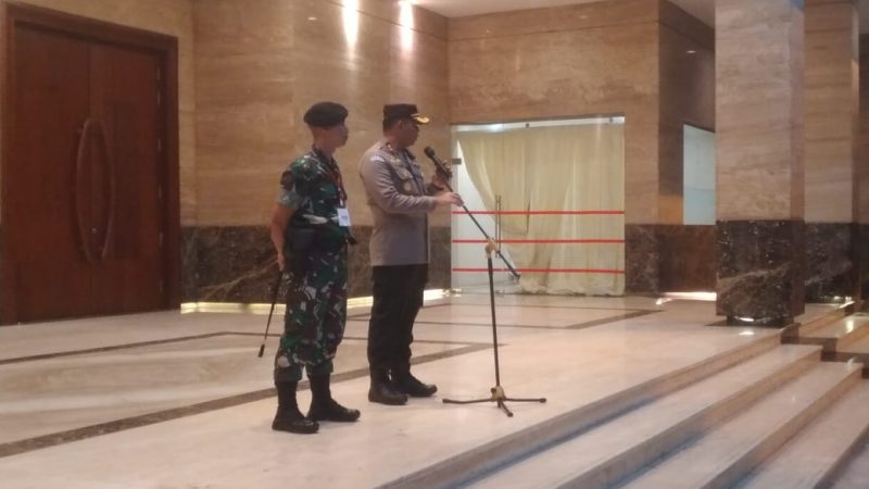 Wakapolrestabes Medan pimpin apel jelang kedatangan Ibu Negara di Wisma Benteng.