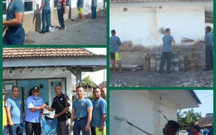 Prajurit Yonmarhanlan I dan Purnawirawan Angkatan Laut (PPAL) Wilayah I Belawan Laksanakan Kerja Bakti Bersama 