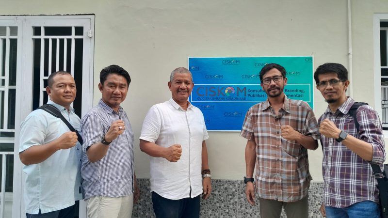 Diskusi di Ciskom, Dr Soetarto Sebut 3 Alasan Memilih PDI Perjuangan di Pemilu 2024