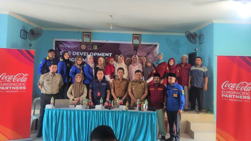 Dorong Kemajuan UKM di Kelurahan Besar, CCEP Indonesia bersama Karang Taruna dan LPM Lakukan Pendampingan Terkait Pemasaran, Inovasi, Perizinan dan Perpajakan Seri Kedua dan Ketiga