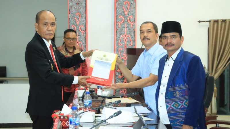 Wakil Bupati Samosir Sampaikan Nota Pengantar Atas Rancangan KUA – PPAS RAPBD 2024