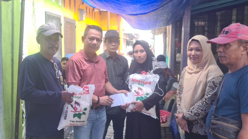 Kegiatan Sosial Ketua Pewarta Datang Melayat dan Bantu Warga yang Meninggal Dunia