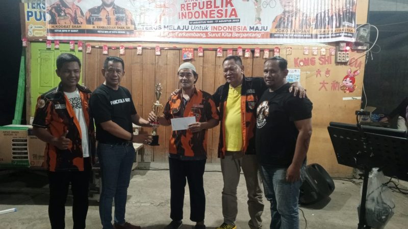 PAC PP Medan Area Berikan Hadiah Pemenang Turnamen Catur & Dambatu HUT RI ke 78