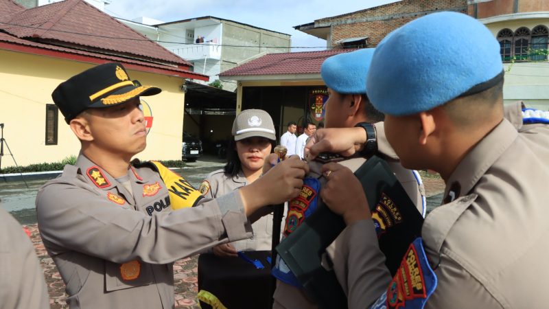 Kapolres Samosir Pimpin Apel Gelar Pasukan
