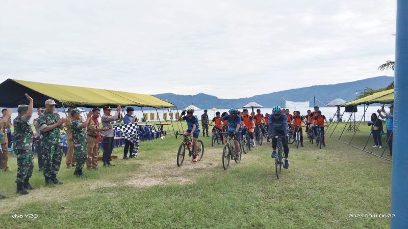 Pemkab Samosir Lepas Tim Pembawa Pesan “The Rising Tide – A Resonance 2023”