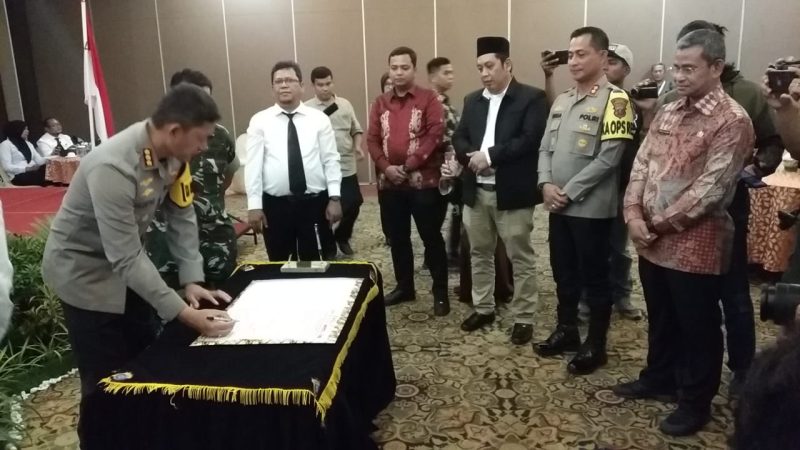 Polrestabes Medan Kawal Deklaraksi Pemilu Damai 2024 di Emerald Garden