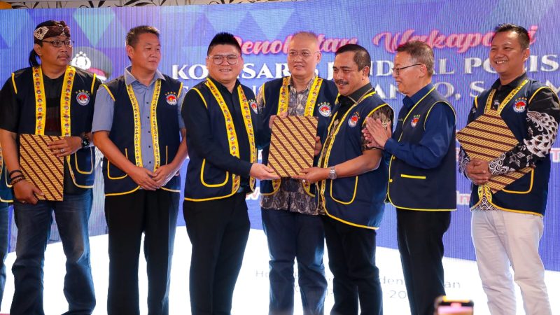 Waka Polri Komjen Pol Agus Andrianto Dinobatkan Jadi Warga Kehormatan Komunitas Tionghoa