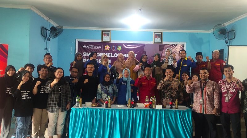 Dampingi UKM-UMKM di Medan Labuan, CCEP Indonesia Buka Akses Permodalan Bersama Bank Mandiri Cabang Marelan