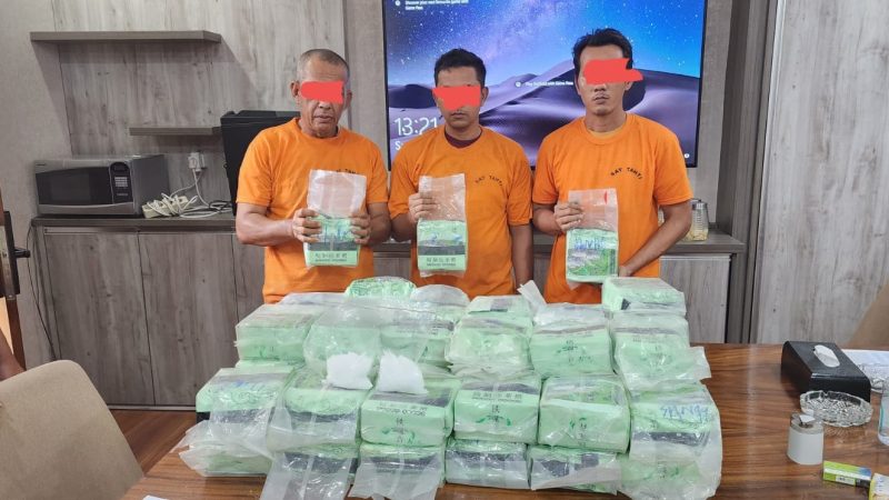 Polrestabes Medan Sikat Tiga Orang Pengedar Sabu Jaringan Internasional Malaysia di Batubara, 65 Kilogram Sabu Disita