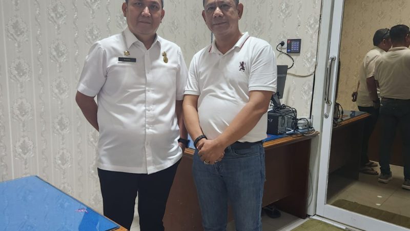 Pererat Silaturahmi, Ketua Pewarta Berkunjung ke Kadisdukcapil Kota Medan