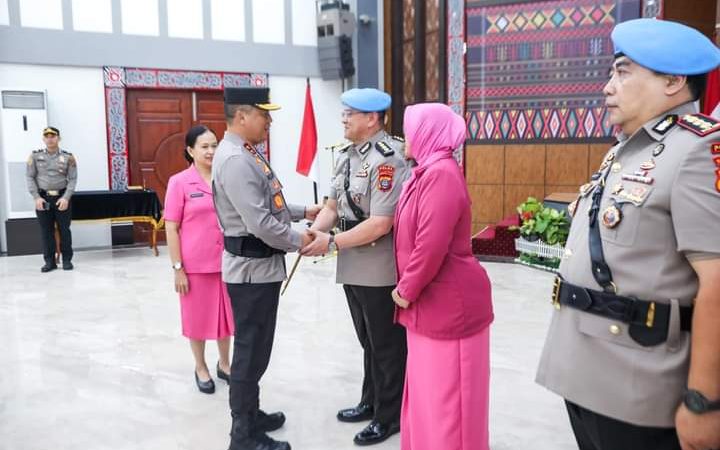Kapolda Sumut Pimpin Sertijab Kabid Propam