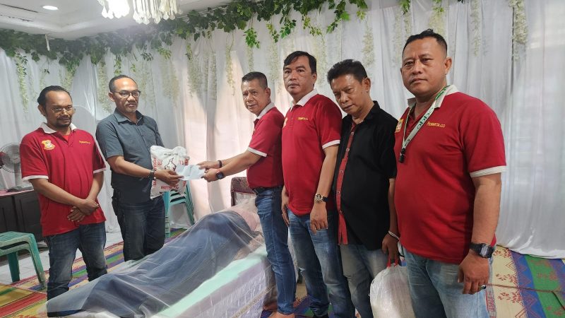 Ibunda Ketua PJS Sumut Berpulang, Ketua Pewarta Melayat dan Berikan Bantuan