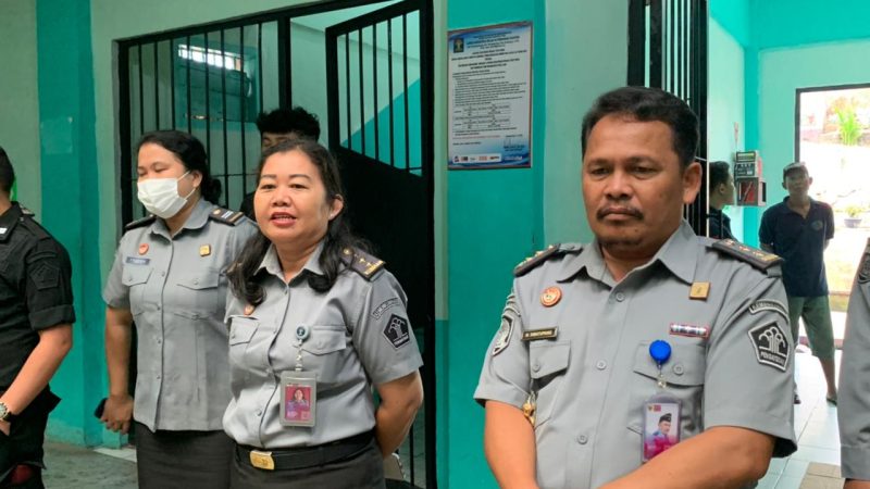 Lapas Narkotika Kelas IIA Pematang Siantar Giat ” Sapa Sehat” dan Berbagi Vitamin Kepada Narapidana