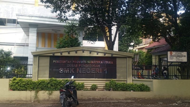 Miris! Nunggak Uang Sekolah,Siswi SMK Negeri 1 Medan Tak Diizinkan Ikuti Ujian Semester