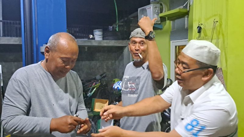 Raih Hadiah Jam Tangan Rolex, Boy Norman Juara I Dalam Pertandingan Dam Batu