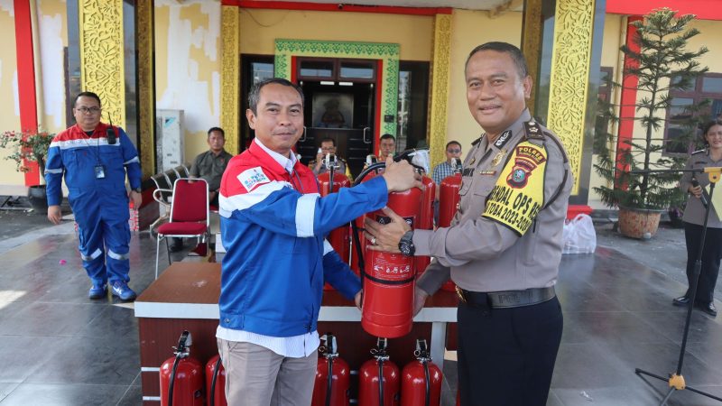 Polres Pelabuhan Belawan Gelar Pelatihan dan Sosialisasi Penggunaan APAR Bersama PT. Pertamina