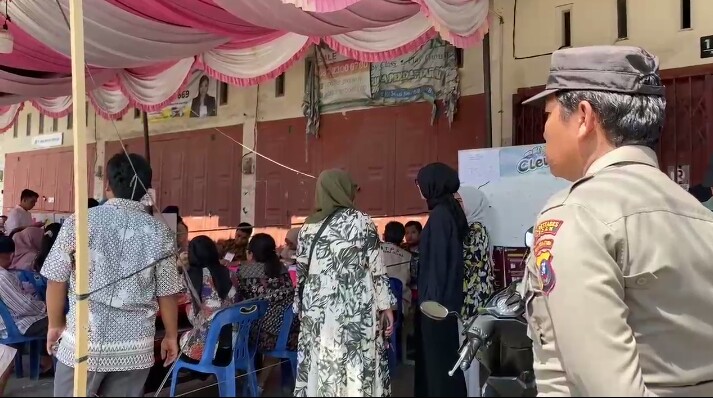 Masyarakat Merasa Aman Datangi TPS di Jaga Polisi