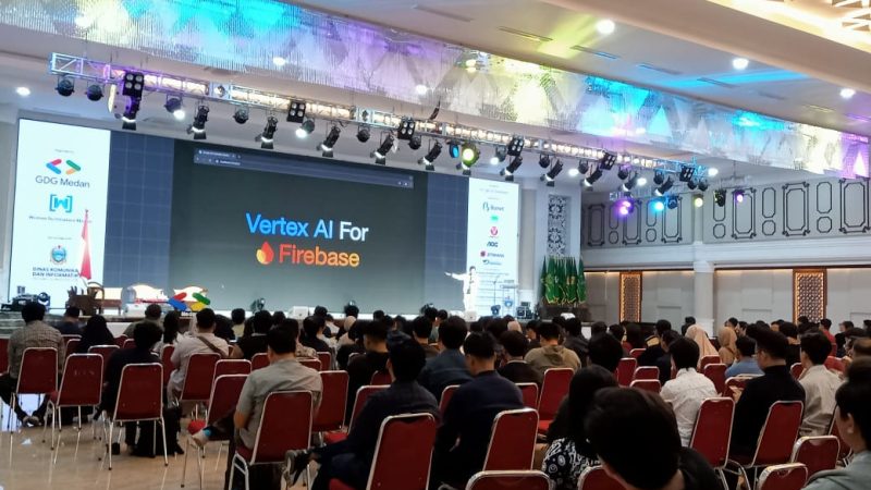 Kadis Kominfo Sumut Ilyas Sitorus Buka Google I/O Extended 2024 Medan