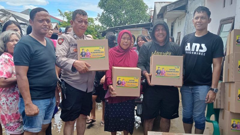 Kapolres Pelabuhan Belawan Berikan Bantuan Sembako kepada Korban Banjir di Kelurahan Sei Mati